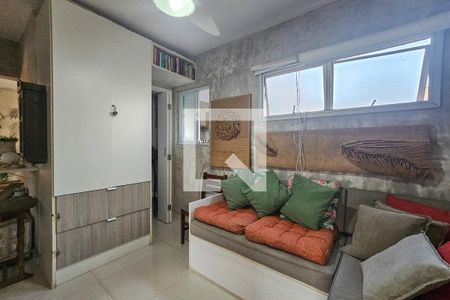 Sala de apartamento para alugar com 2 quartos, 140m² em Prt. do Guaruja, Guarujá