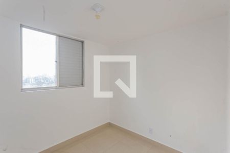 Quarto 2 de apartamento para alugar com 2 quartos, 55m² em Vila Heliopolis, São Paulo