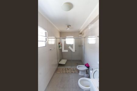 Banheiro 1 de casa à venda com 3 quartos, 200m² em Vila Cachoeira, São Paulo