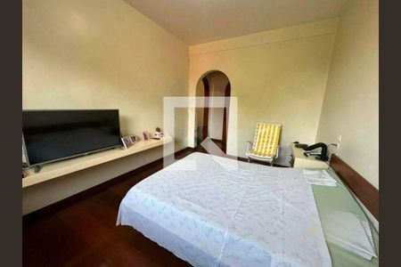 Casa à venda com 4 quartos, 594m² em Vila Dayse, São Bernardo do Campo