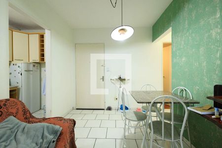 Sala de apartamento à venda com 2 quartos, 64m² em Jardim Sabará, Porto Alegre