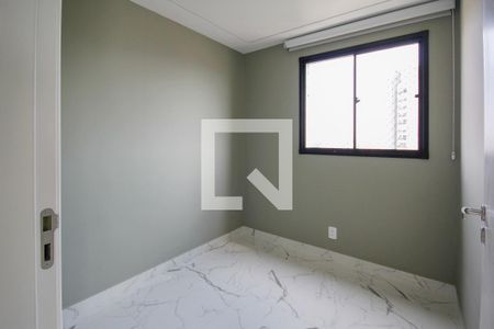 Quarto 2 de apartamento para alugar com 2 quartos, 42m² em Vila Albertina, São Paulo