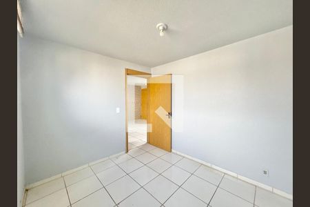 Quarto 2 de apartamento para alugar com 2 quartos, 43m² em Santo Afonso, Novo Hamburgo