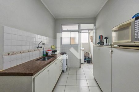 Cozinha de apartamento para alugar com 2 quartos, 70m² em Portal Guaruja, Guarujá