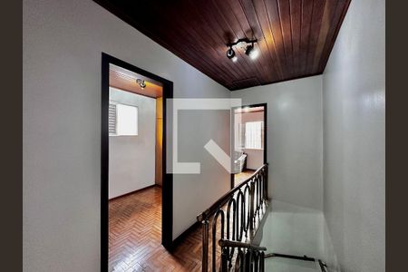 Corredor Quartos  de casa à venda com 3 quartos, 125m² em Jardim Caravelas, São Paulo