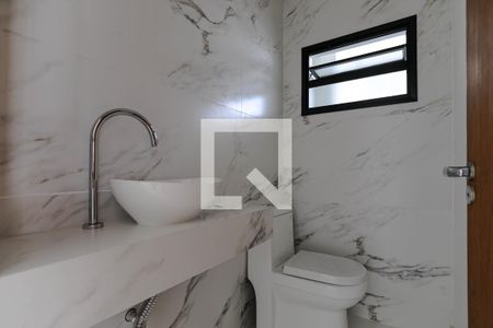 Lavabo de casa para alugar com 3 quartos, 205m² em Cezar de Souza, Mogi das Cruzes