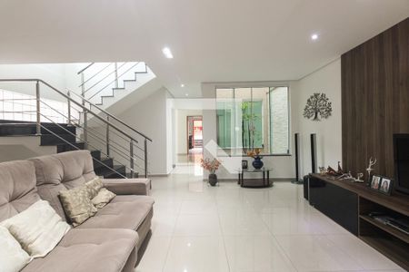 Sala de casa à venda com 4 quartos, 320m² em Vila Nova Savoia, São Paulo