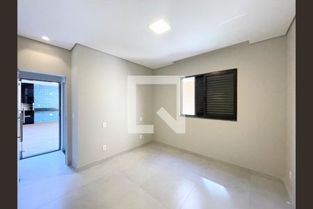 Semi Suíte de casa à venda com 4 quartos, 285m² em Padre Eustáquio, Belo Horizonte