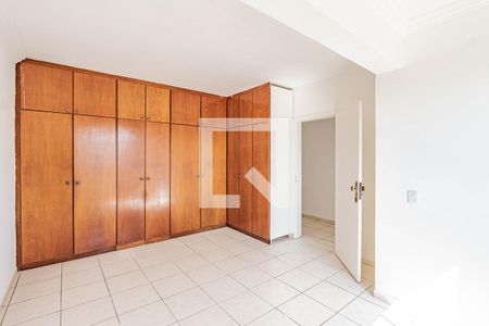 Quarto 2 de casa para alugar com 2 quartos, 140m² em São João Climaco, São Paulo