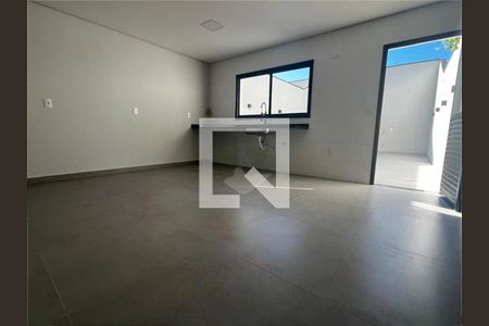 Casa à venda com 3 quartos, 164m² em Vila Camilópolis, Santo André