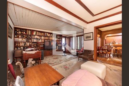 Casa à venda com 4 quartos, 400m² em Alto de Pinheiros, São Paulo