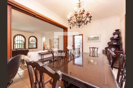 Casa à venda com 4 quartos, 400m² em Alto de Pinheiros, São Paulo