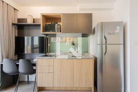 Cozinha de apartamento para alugar com 1 quarto, 31m² em Pinheiros, São Paulo