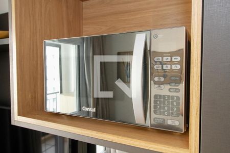 Sala/Cozinha de apartamento à venda com 1 quarto, 31m² em Pinheiros, São Paulo