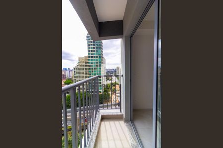 Varanda de kitnet/studio para alugar com 1 quarto, 24m² em Vila Cordeiro, São Paulo