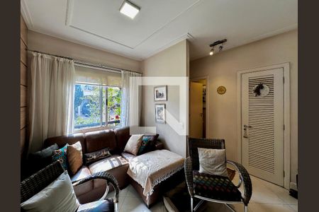 Sala de casa de condomínio para alugar com 3 quartos, 180m² em Santo Amaro, São Paulo