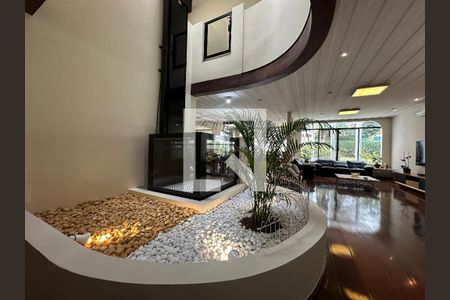 Sala de casa à venda com 4 quartos, 700m² em Alphaville Residencial Dois, Barueri