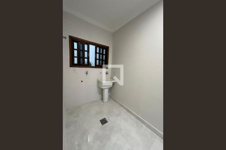 Casa à venda com 3 quartos, 210m² em Parque das Nações, Santo André