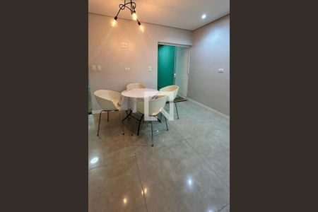 Casa à venda com 3 quartos, 215m² em Vila Metalúrgica, Santo André