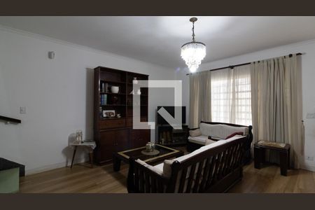 Sala de casa à venda com 3 quartos, 135m² em Vila Guilhermina, São Paulo