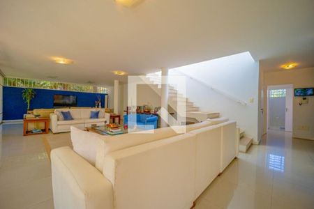 Casa à venda com 4 quartos, 800m² em Pacaembu, São Paulo