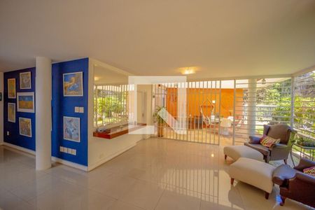 Casa à venda com 4 quartos, 800m² em Pacaembu, São Paulo
