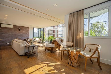Apartamento à venda com 3 quartos, 330m² em Jardim Europa, São Paulo