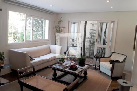 Casa à venda com 4 quartos, 350m² em Sumaré, São Paulo