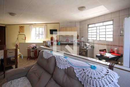 Sala de casa à venda com 6 quartos, 312m² em Jardim Sapopemba, São Paulo