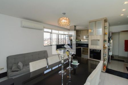 Cozinha de apartamento à venda com 3 quartos, 160m² em Inconfidentes, Contagem