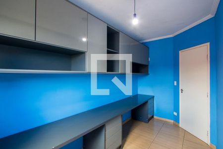 Quarto 2 de apartamento para alugar com 2 quartos, 46m² em Vila Vitória, Santo André