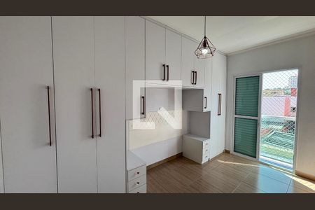 Quarto 1 de apartamento para alugar com 2 quartos, 46m² em Vila Vitória, Santo André