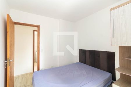 Quarto 1 de apartamento para alugar com 2 quartos, 56m² em Vila Carmosina, São Paulo