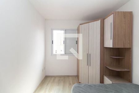Quarto 2 de apartamento para alugar com 2 quartos, 56m² em Vila Carmosina, São Paulo