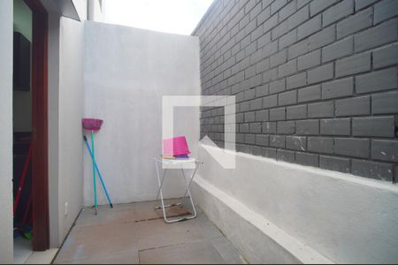 Quintal de casa de condomínio à venda com 2 quartos, 60m² em Santo Afonso, Novo Hamburgo