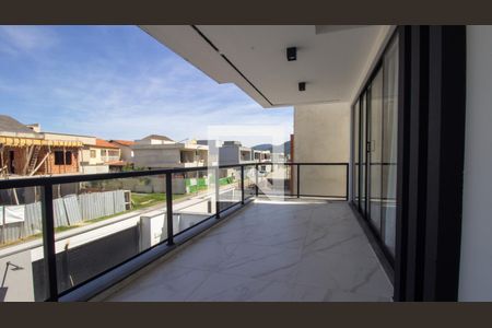 Varanda da Suíte 1 de casa de condomínio à venda com 4 quartos, 214m² em Vargem Pequena, Rio de Janeiro
