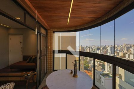 Sala de apartamento à venda com 2 quartos, 100m² em Santo Antônio , Belo Horizonte