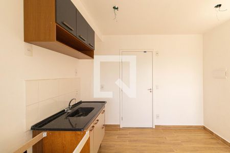 Sala/Cozinha/Área de Serviço  de apartamento para alugar com 2 quartos, 38m² em Cidade Patriarca, São Paulo