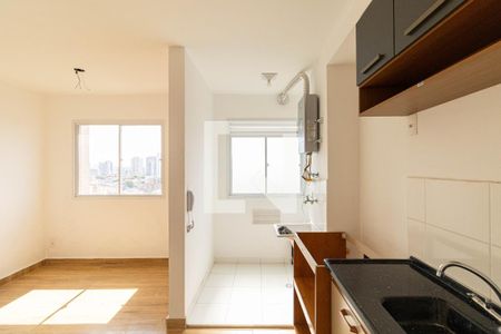 Sala/Cozinha/Área de Serviço  de apartamento para alugar com 2 quartos, 38m² em Cidade Patriarca, São Paulo