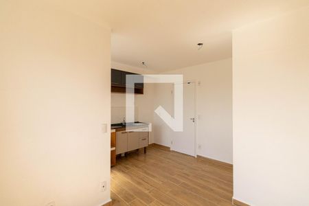 Sala/Cozinha/Área de Serviço  de apartamento para alugar com 2 quartos, 38m² em Cidade Patriarca, São Paulo