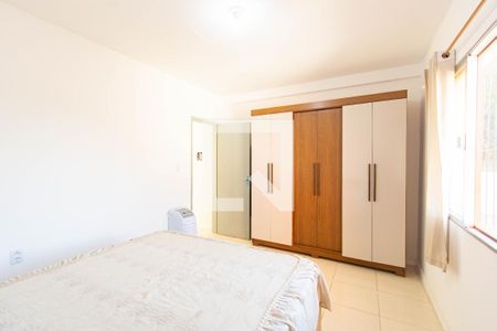 Quarto 1 de casa à venda com 3 quartos, 100m² em Fátima, Canoas