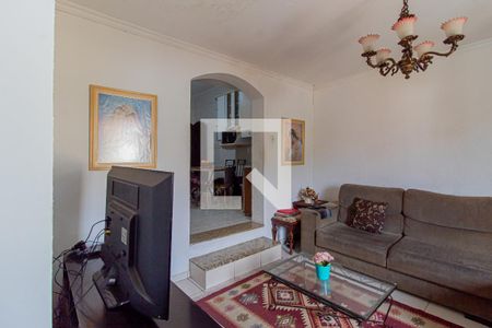 Sala de casa à venda com 4 quartos, 145m² em Vila Salete, São Paulo