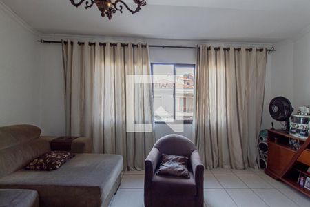 Sala de casa à venda com 4 quartos, 145m² em Vila Salete, São Paulo