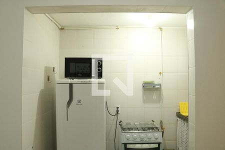 Cozinha de kitnet/studio para alugar com 1 quarto, 24m² em Água Branca, São Paulo