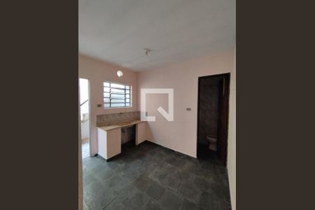 Sala/Cozinha de casa para alugar com 1 quarto, 25m² em Parque Bristol, São Paulo