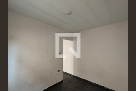 Quarto de casa para alugar com 1 quarto, 25m² em Parque Bristol, São Paulo