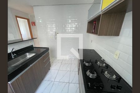 Cozinha de apartamento para alugar com 2 quartos, 43m² em Vila Izabel, Guarulhos