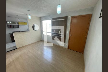 Sala de apartamento para alugar com 2 quartos, 43m² em Vila Izabel, Guarulhos