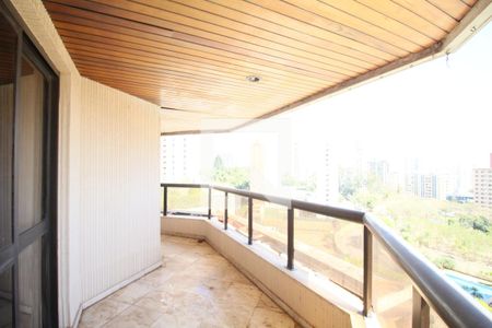 Varanda da Sala de apartamento para alugar com 4 quartos, 242m² em Vila Suzana, São Paulo