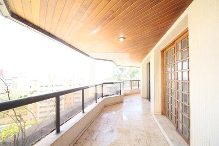 Varanda da Sala de apartamento para alugar com 4 quartos, 242m² em Vila Suzana, São Paulo